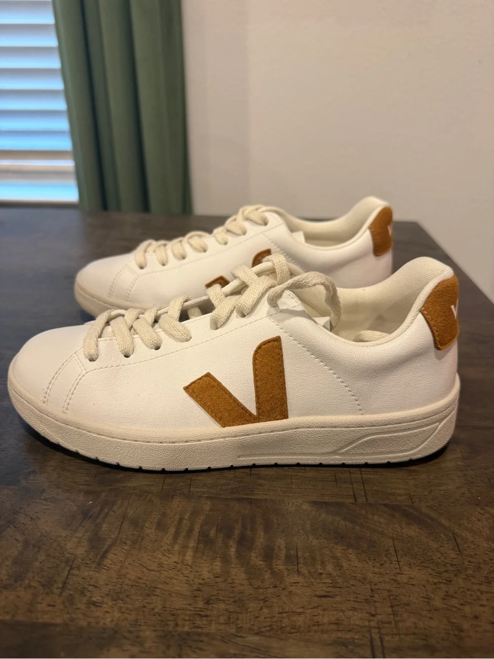 Veja 10 sneakers